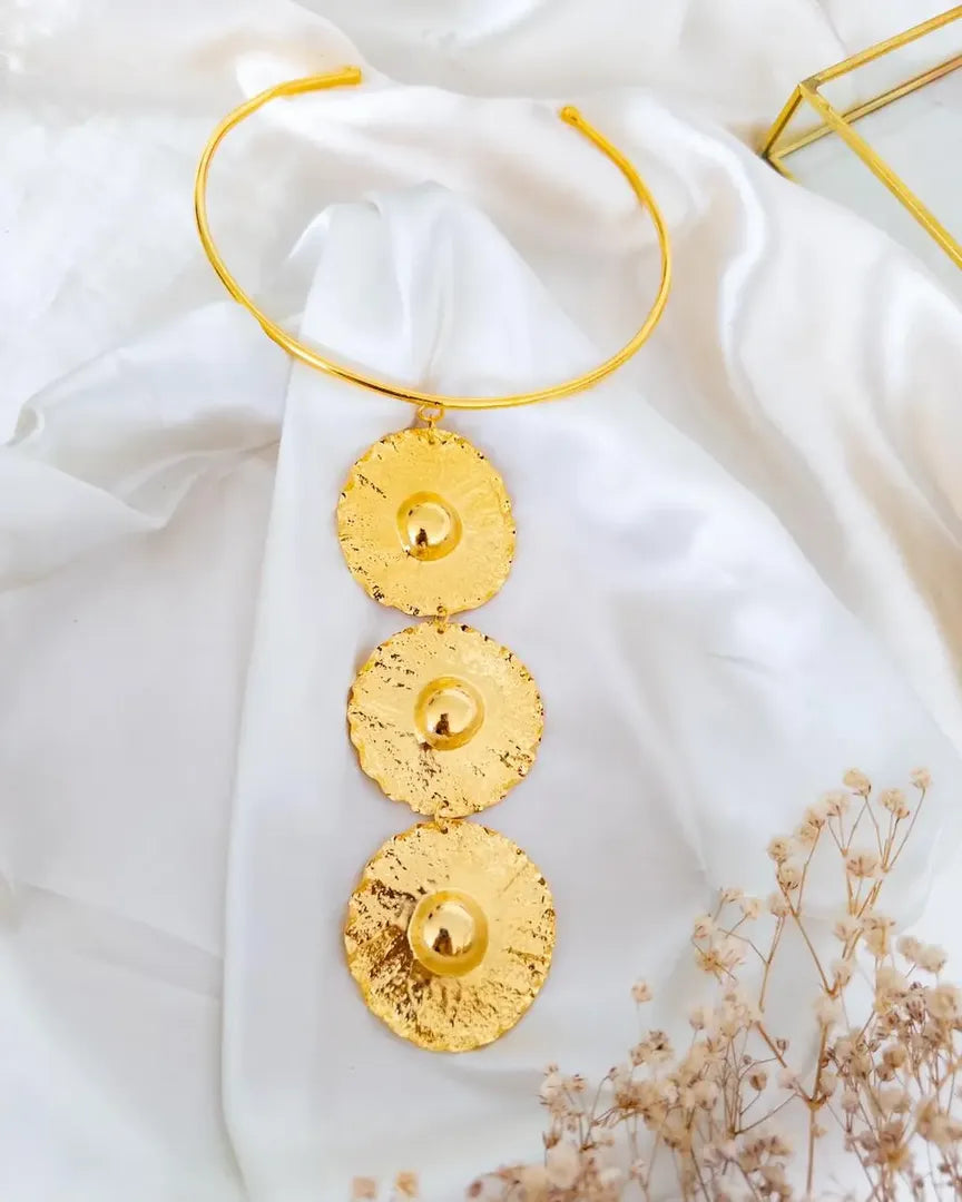 Choker Dorado Triple Eclipse - YELPI